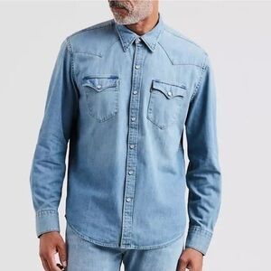 Levi’s Shirt
